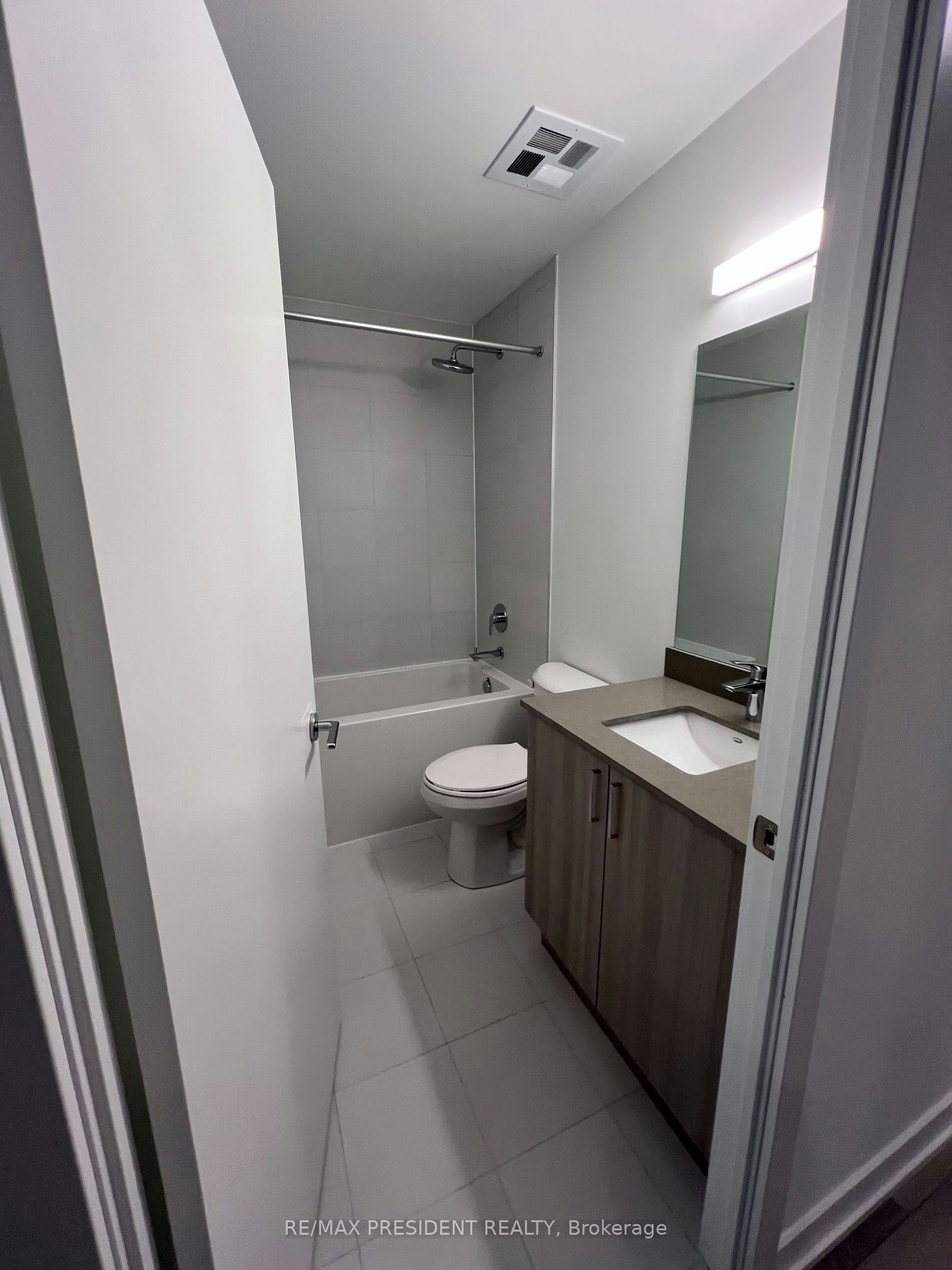 147-1005 Dundas Street E, Oakville, ON, L6H 8C7 - 16