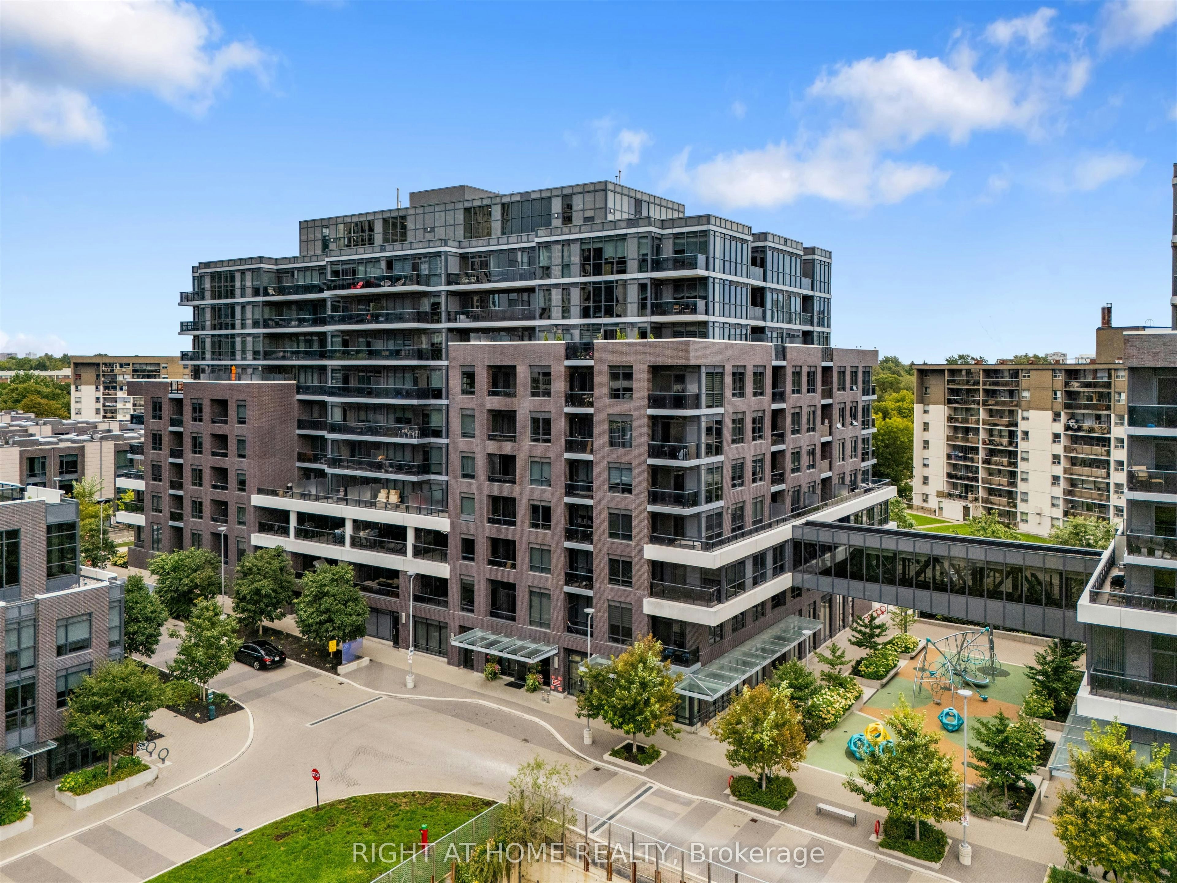 440-26 Gibbs Road, Toronto, ON, M9B 0E3