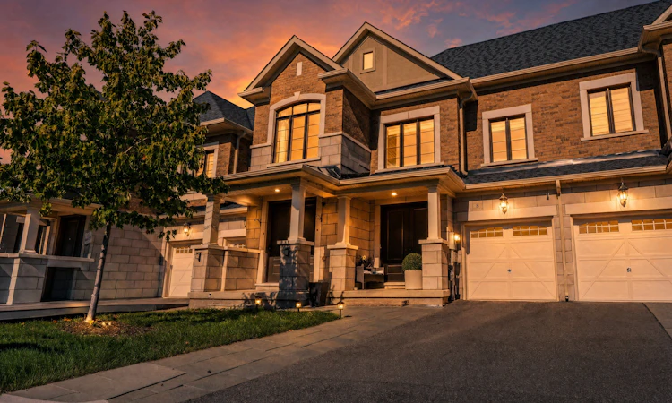 8 Angelfish Road
