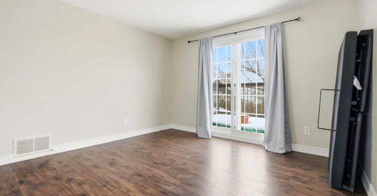 Upper Level-112 Mountainview Road S, Halton Hills, ON, L7G 4K6 - 42