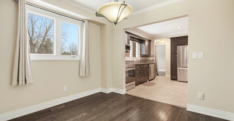 Upper Level-112 Mountainview Road S, Halton Hills, ON, L7G 4K6 - 16