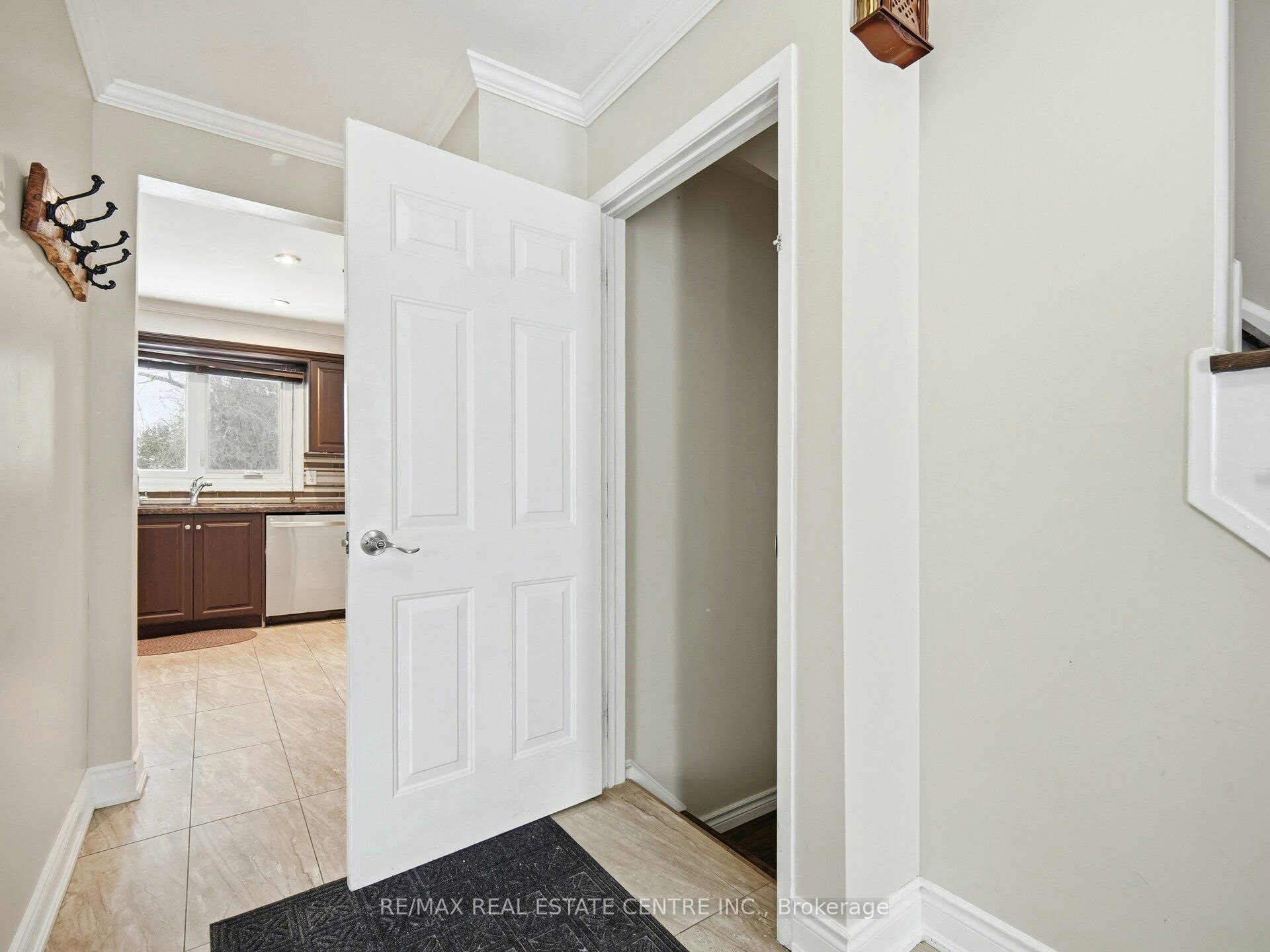 Upper Level-112 Mountainview Road S, Halton Hills, ON, L7G 4K6 - 41