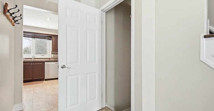 Upper Level-112 Mountainview Road S, Halton Hills, ON, L7G 4K6 - 41