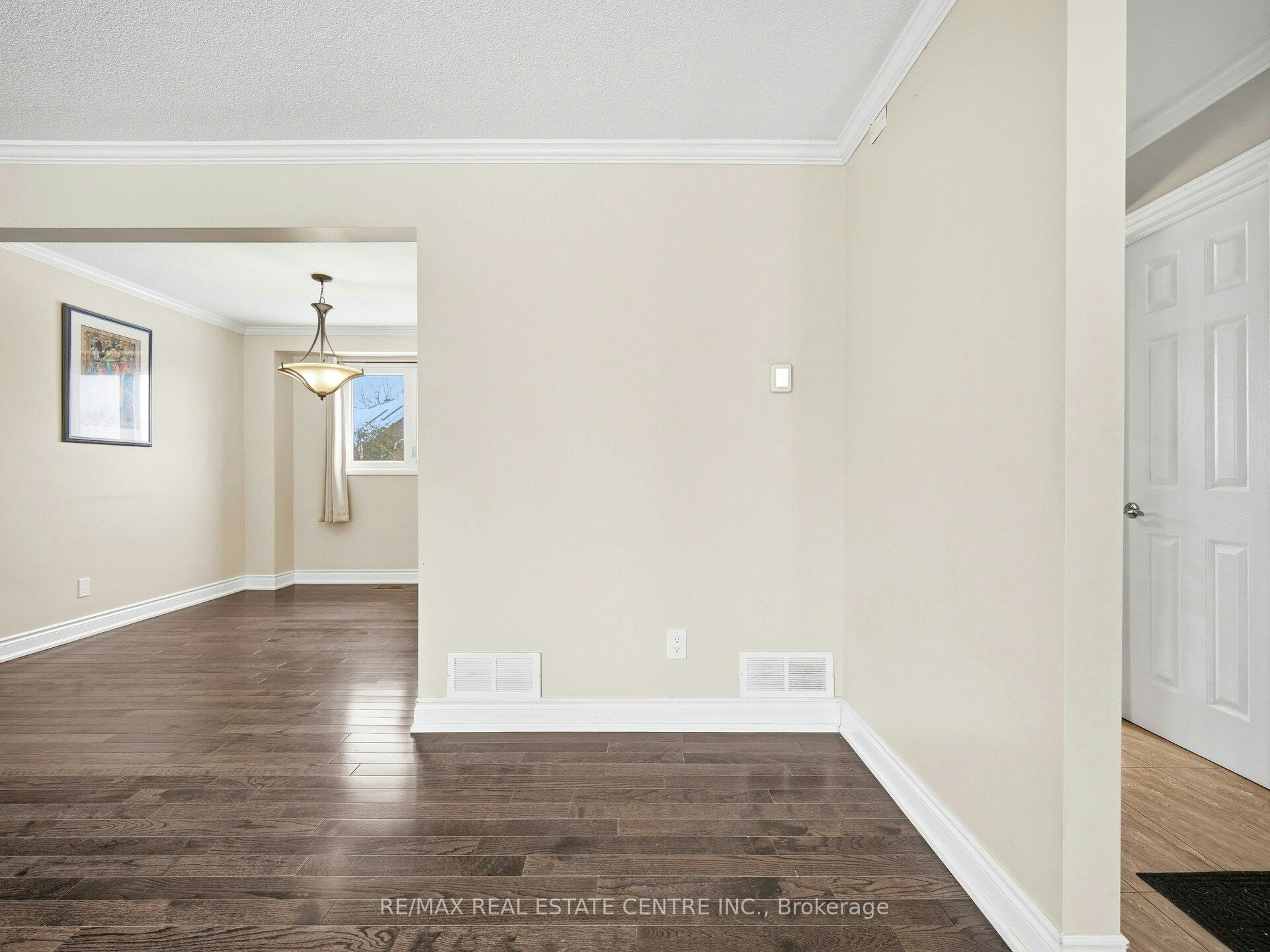 Upper Level-112 Mountainview Road S, Halton Hills, ON, L7G 4K6 - 9