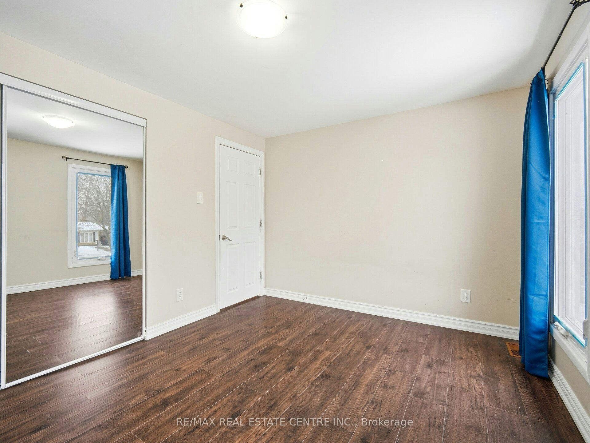 Upper Level-112 Mountainview Road S, Halton Hills, ON, L7G 4K6 - 33
