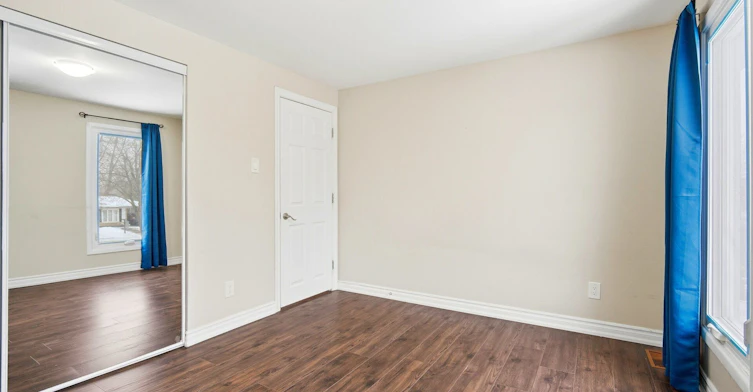 Upper Level-112 Mountainview Road S, Halton Hills, ON, L7G 4K6 - 33