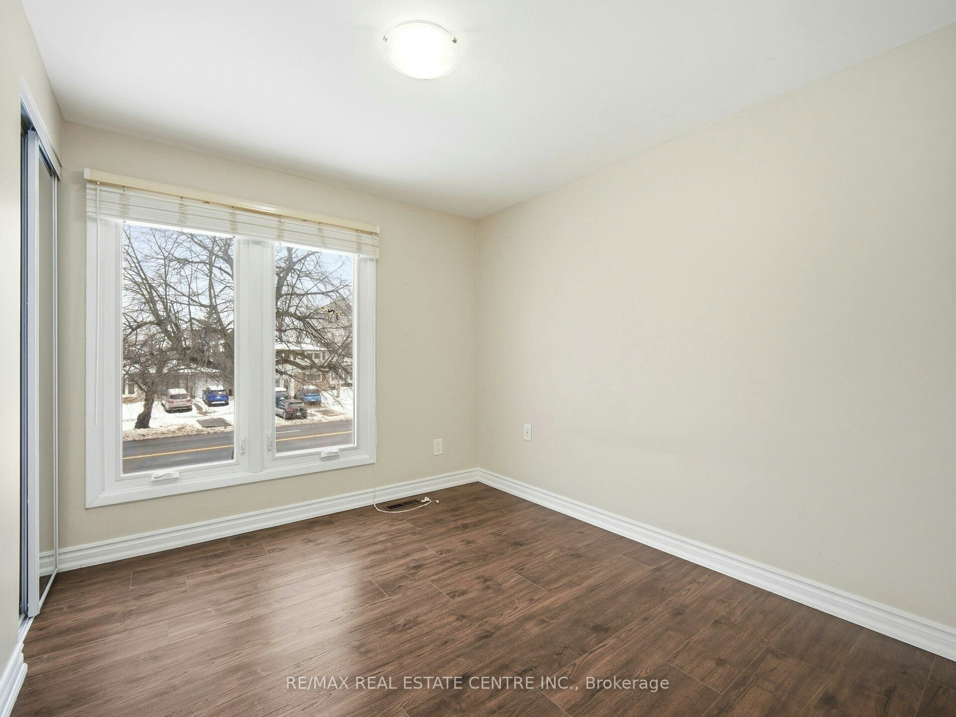 Upper Level-112 Mountainview Road S, Halton Hills, ON, L7G 4K6 - 38