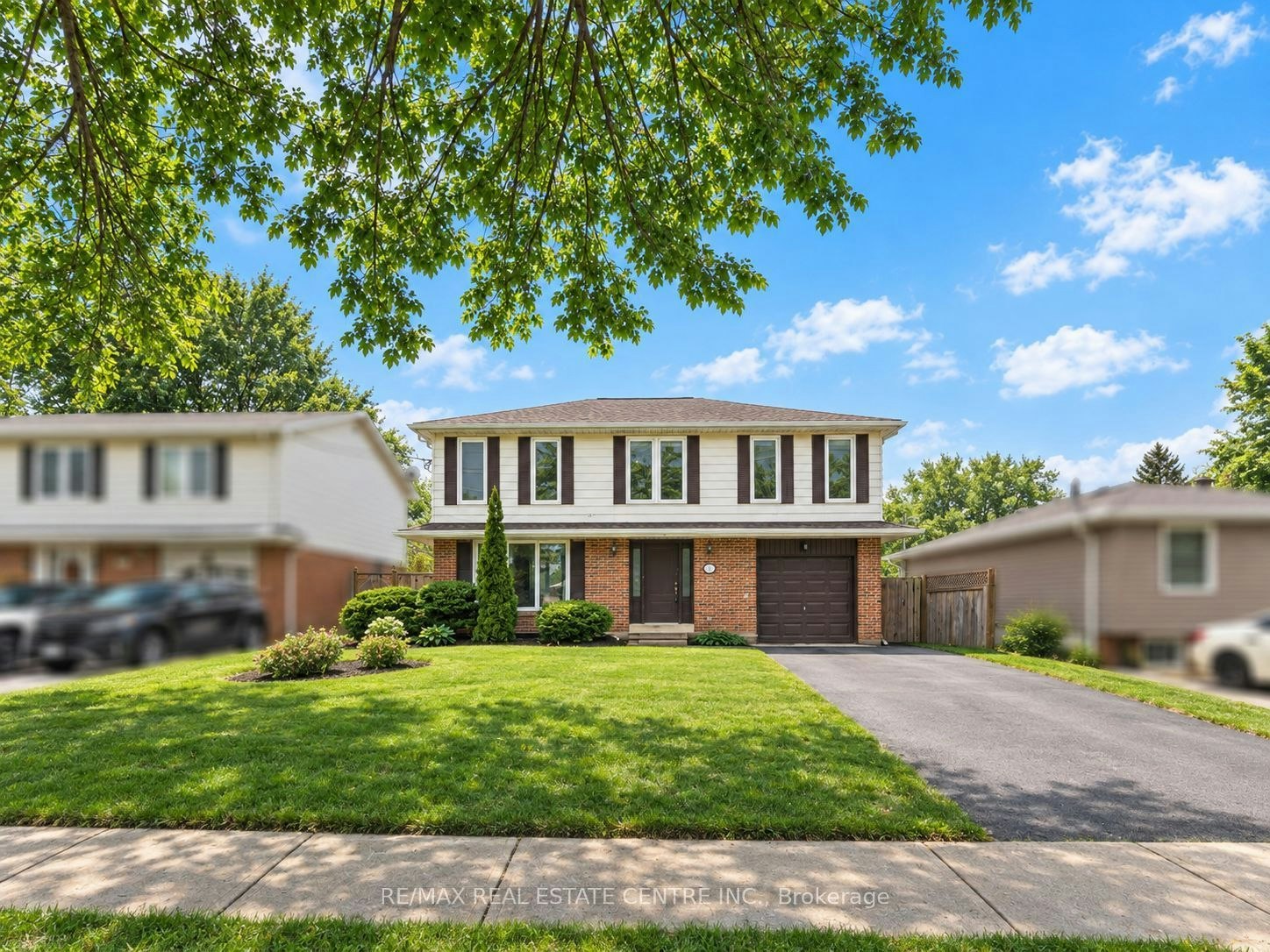 Upper Level-112 Mountainview Road S, Halton Hills, ON, L7G 4K6