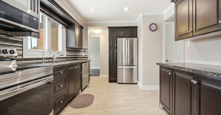 Upper Level-112 Mountainview Road S, Halton Hills, ON, L7G 4K6 - 19