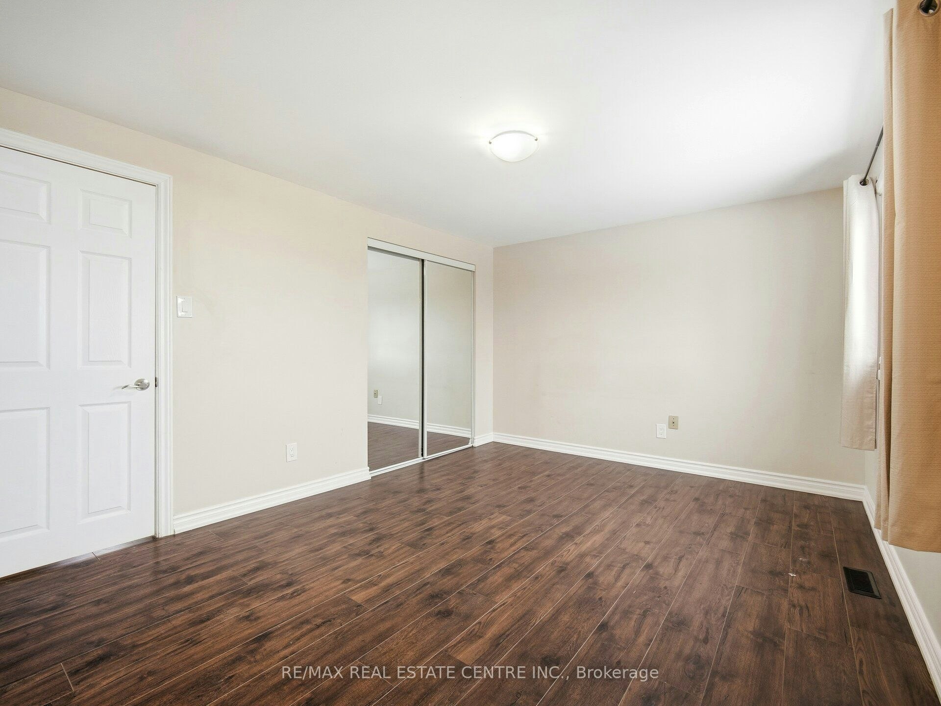 Upper Level-112 Mountainview Road S, Halton Hills, ON, L7G 4K6 - 29