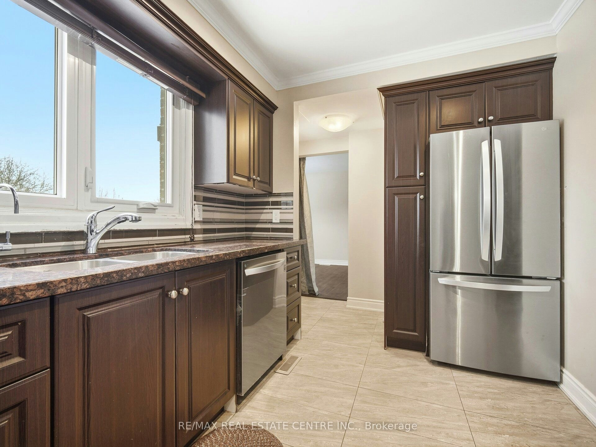 Upper Level-112 Mountainview Road S, Halton Hills, ON, L7G 4K6 - 20