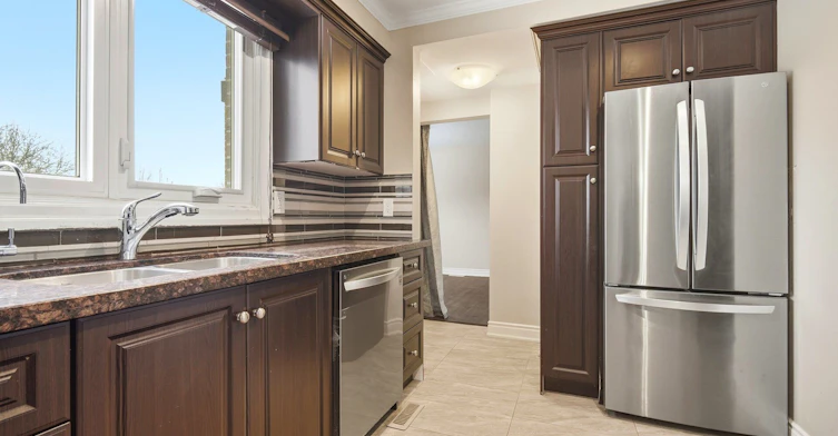 Upper Level-112 Mountainview Road S, Halton Hills, ON, L7G 4K6 - 20