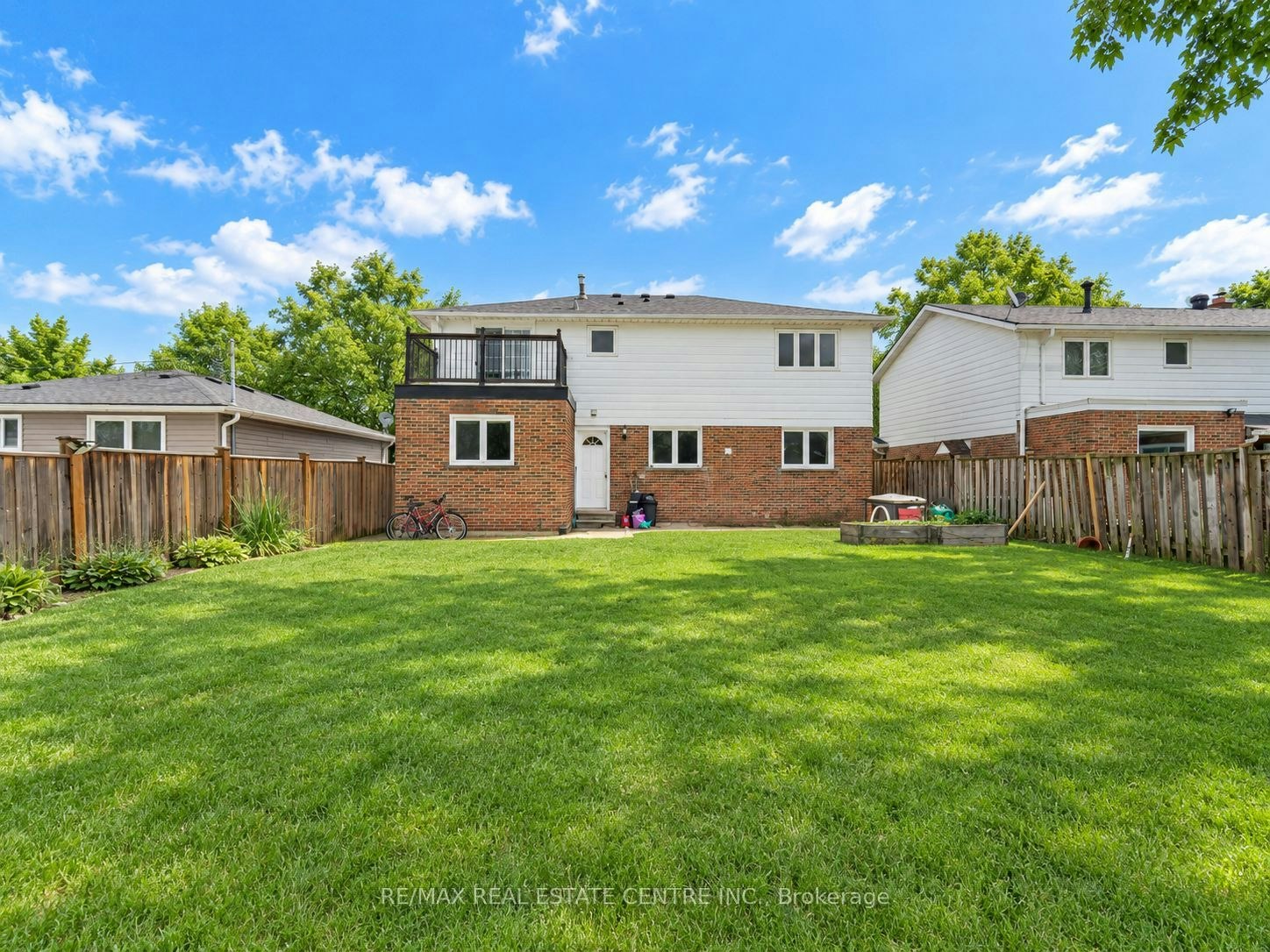 Upper Level-112 Mountainview Road S, Halton Hills, ON, L7G 4K6 - 47
