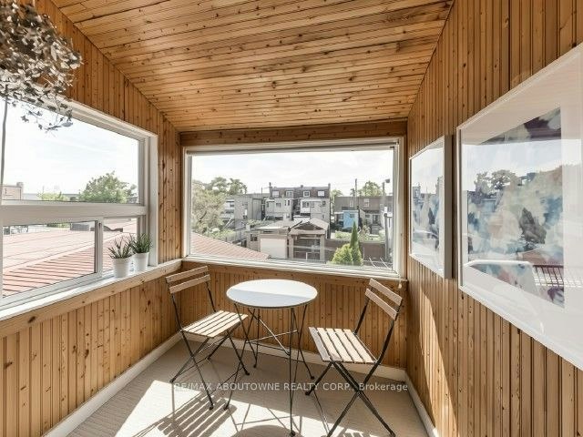 60 Gillespie Avenue, Toronto, ON, M6N 2Y6 - 6