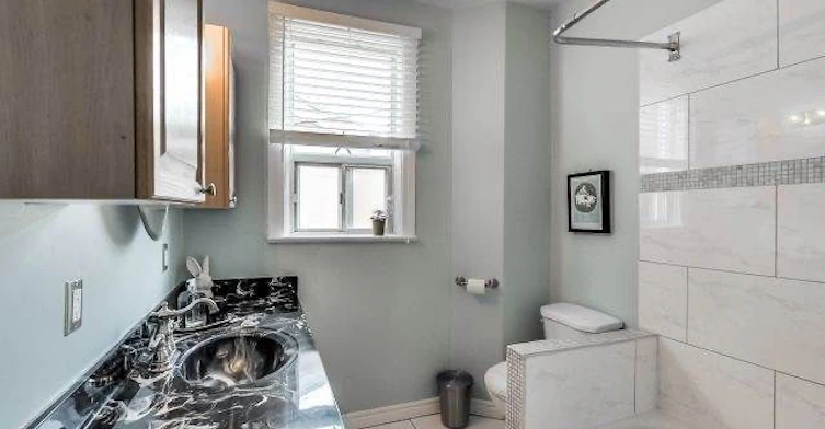60 Gillespie Avenue, Toronto, ON, M6N 2Y6 - 7