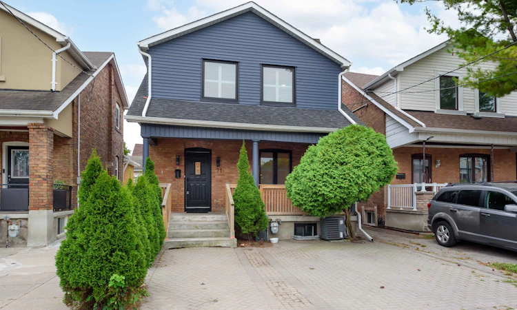 71 Kersdale Avenue