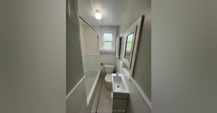 32-3 Elm Grove Avenue, Toronto, ON, M6K 2H9 - 14