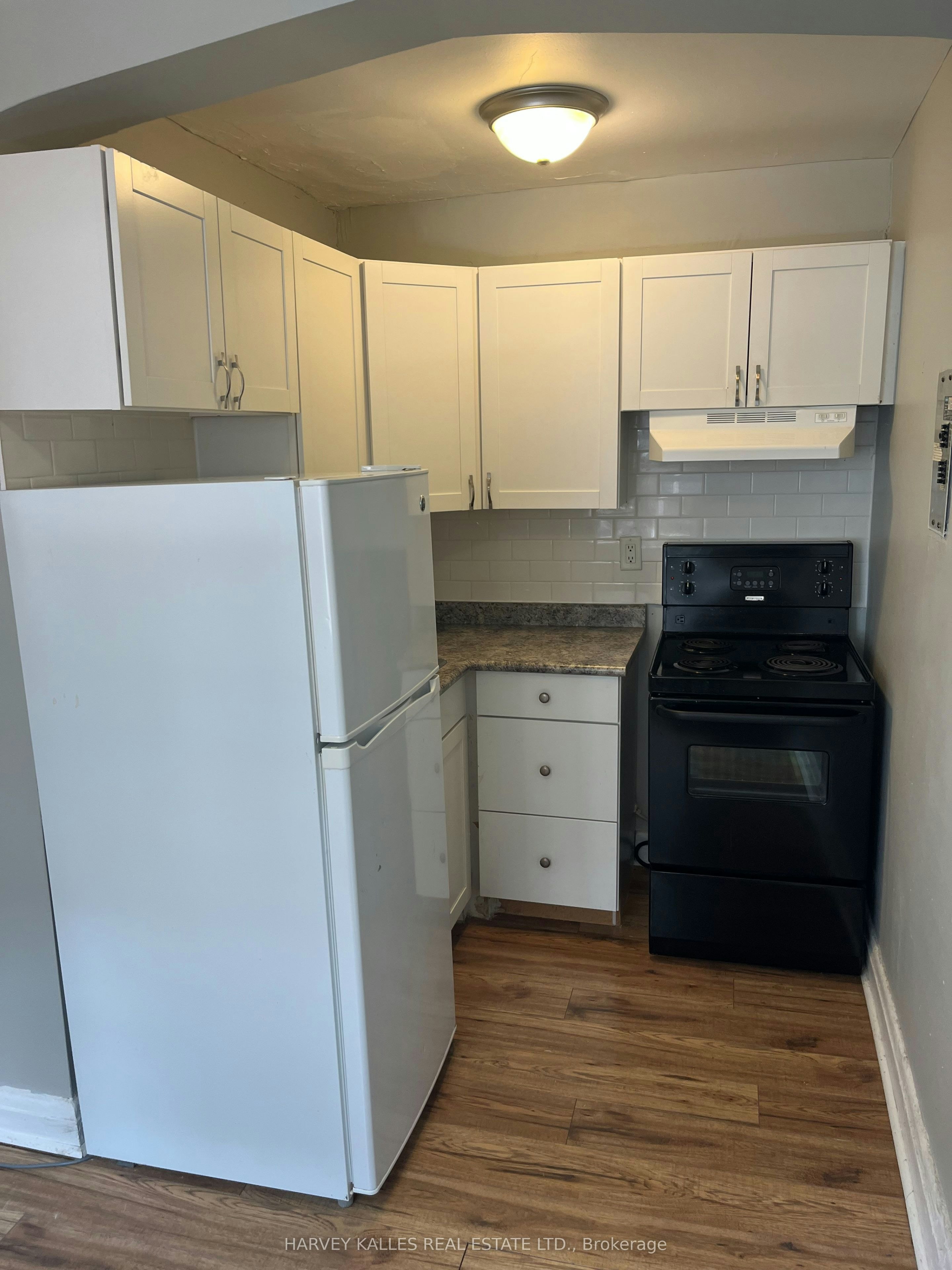 32-3 Elm Grove Avenue, Toronto, ON, M6K 2H9 - 6