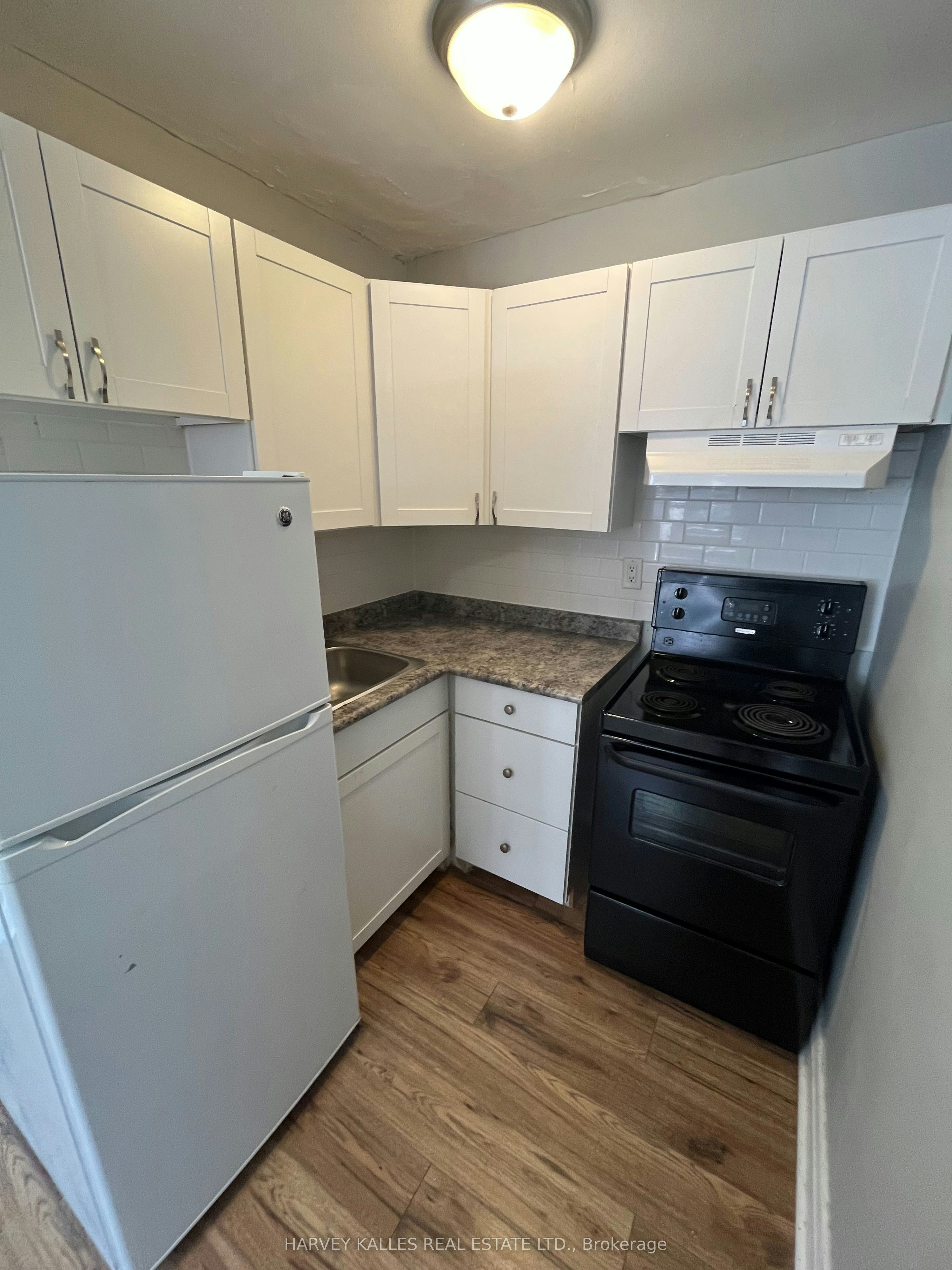 32-3 Elm Grove Avenue, Toronto, ON, M6K 2H9 - 5