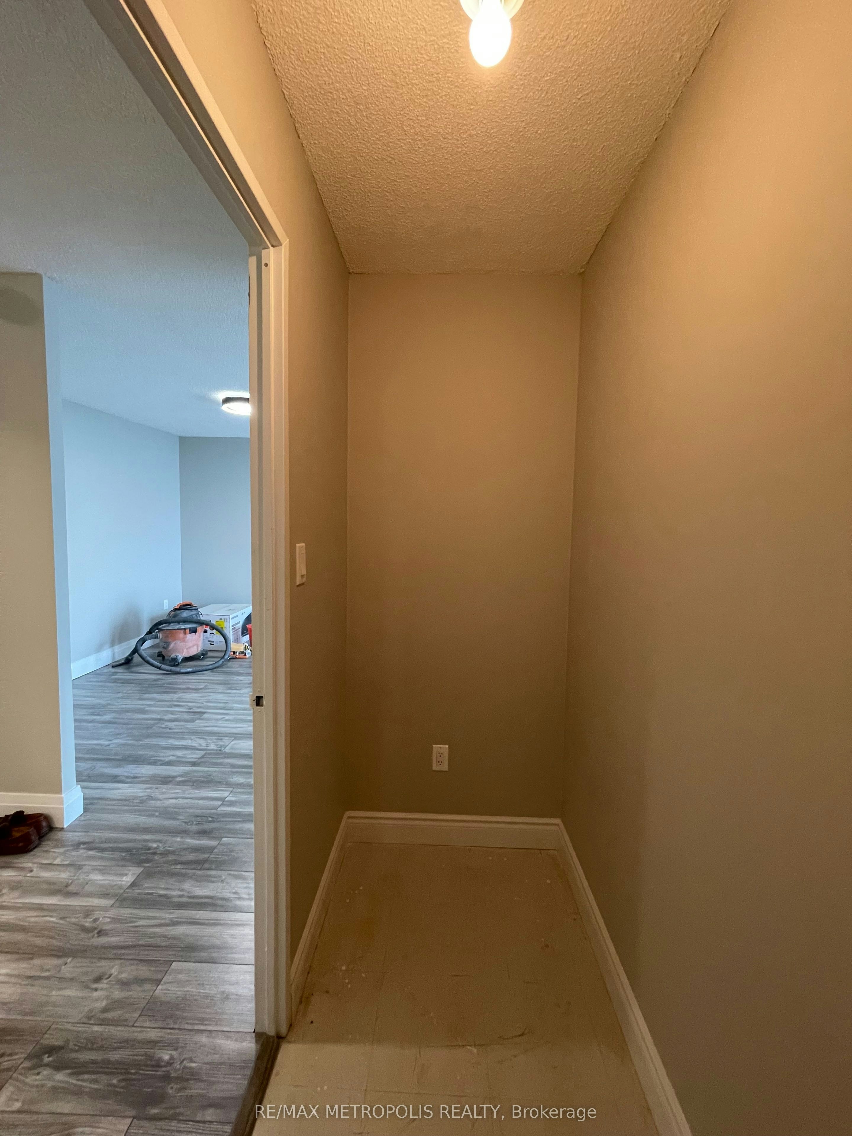 506-350 Webb Drive, Mississauga, ON, L5B 3W4 - 9