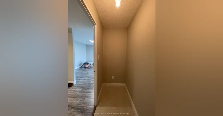 506-350 Webb Drive, Mississauga, ON, L5B 3W4 - 9