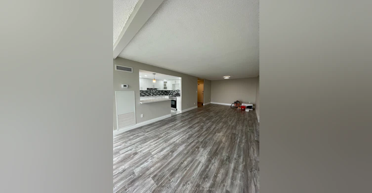 506-350 Webb Drive, Mississauga, ON, L5B 3W4 - 3