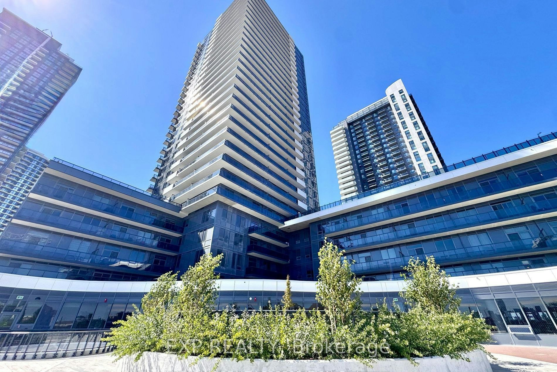 212-5105 Hurontario Street, Mississauga, ON, L4Z 0C9