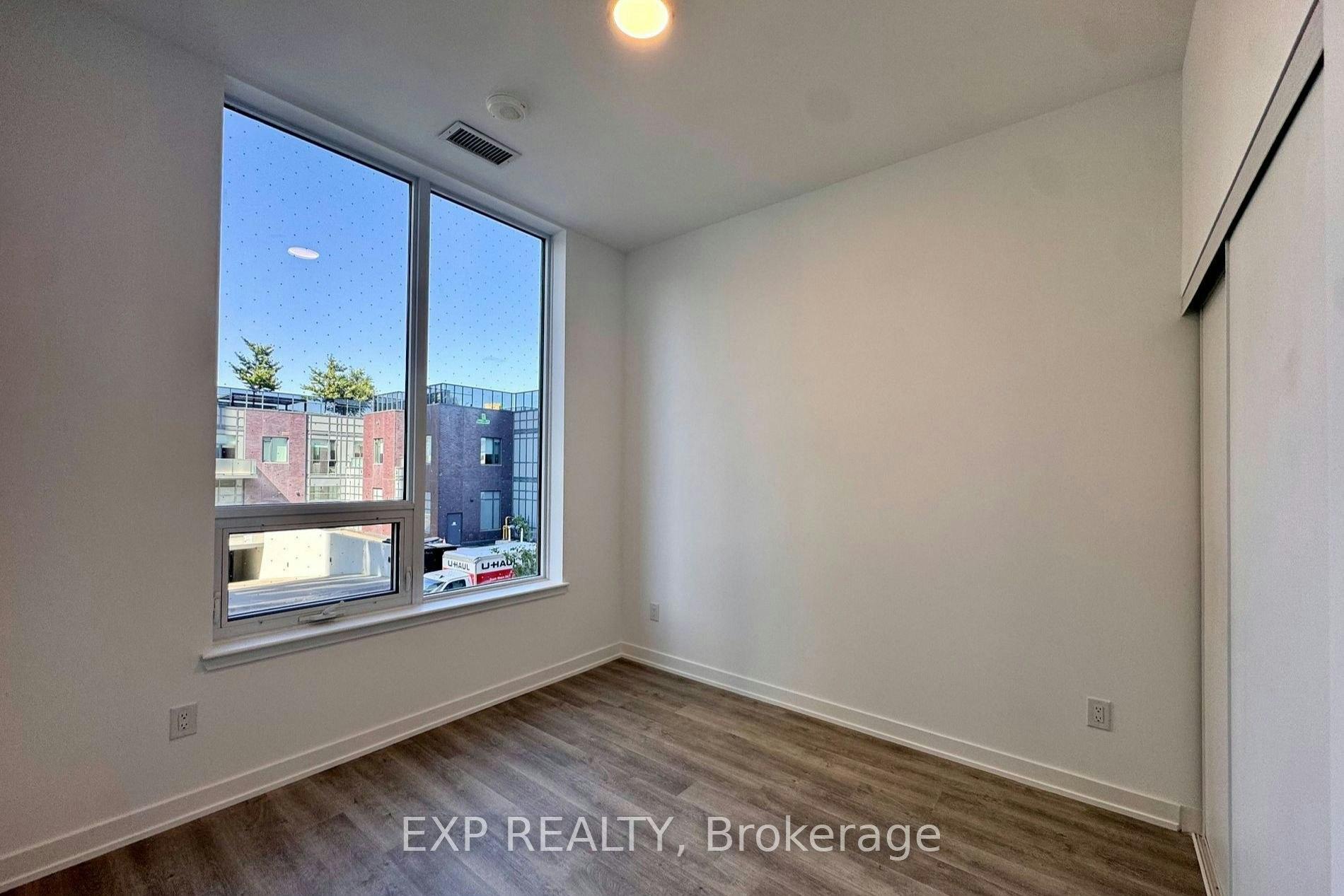 212-5105 Hurontario Street, Mississauga, ON, L4Z 0C9 - 7