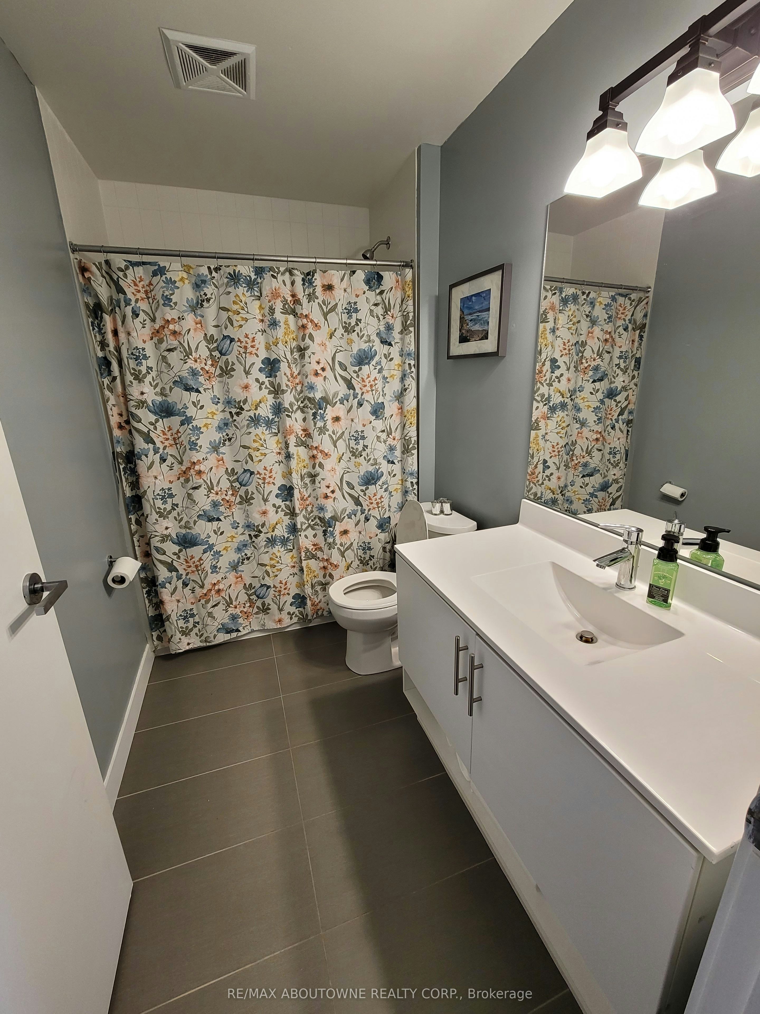 2930-165 Legion Road N, Toronto, ON, M8Y 0B3 - 15