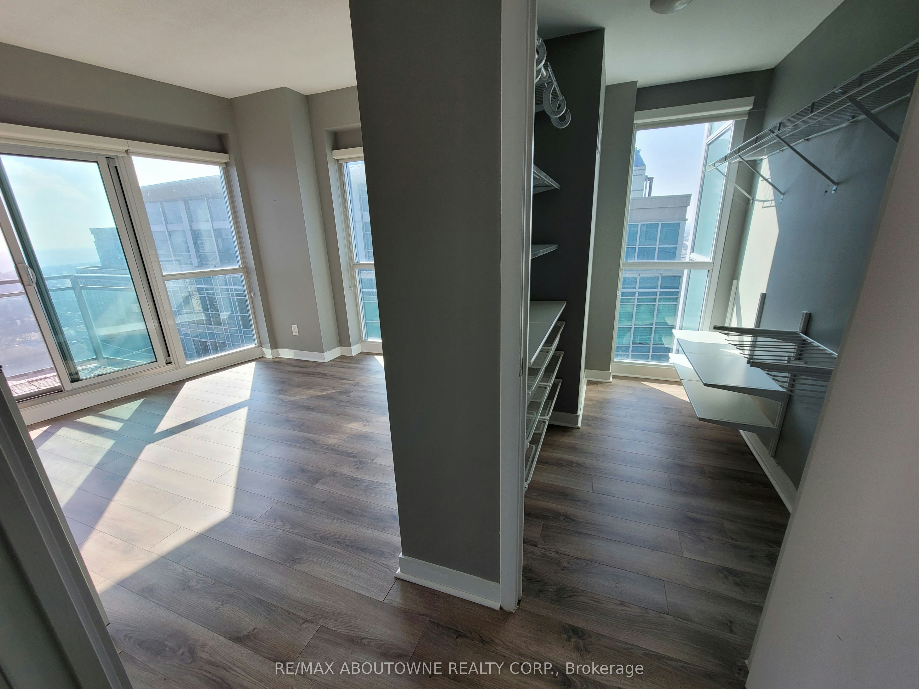 2930-165 Legion Road N, Toronto, ON, M8Y 0B3 - 9