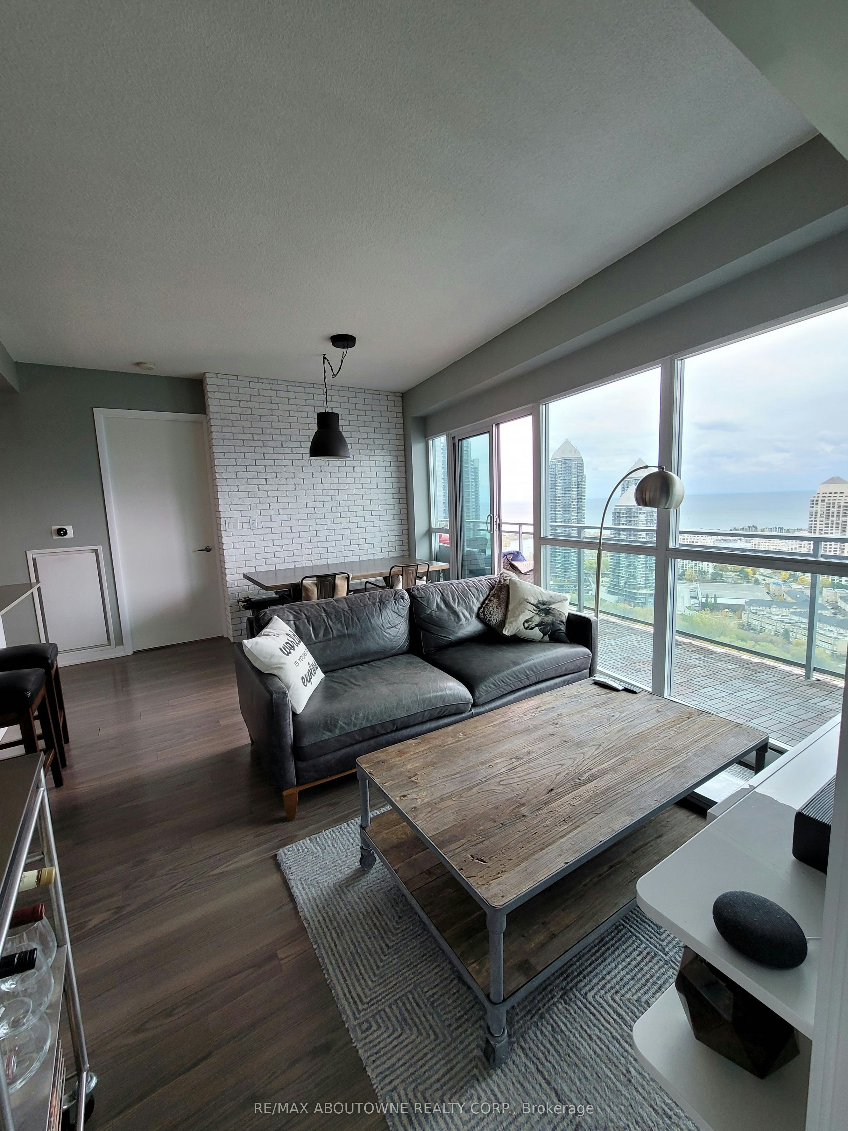 2930-165 Legion Road N, Toronto, ON, M8Y 0B3 - 4