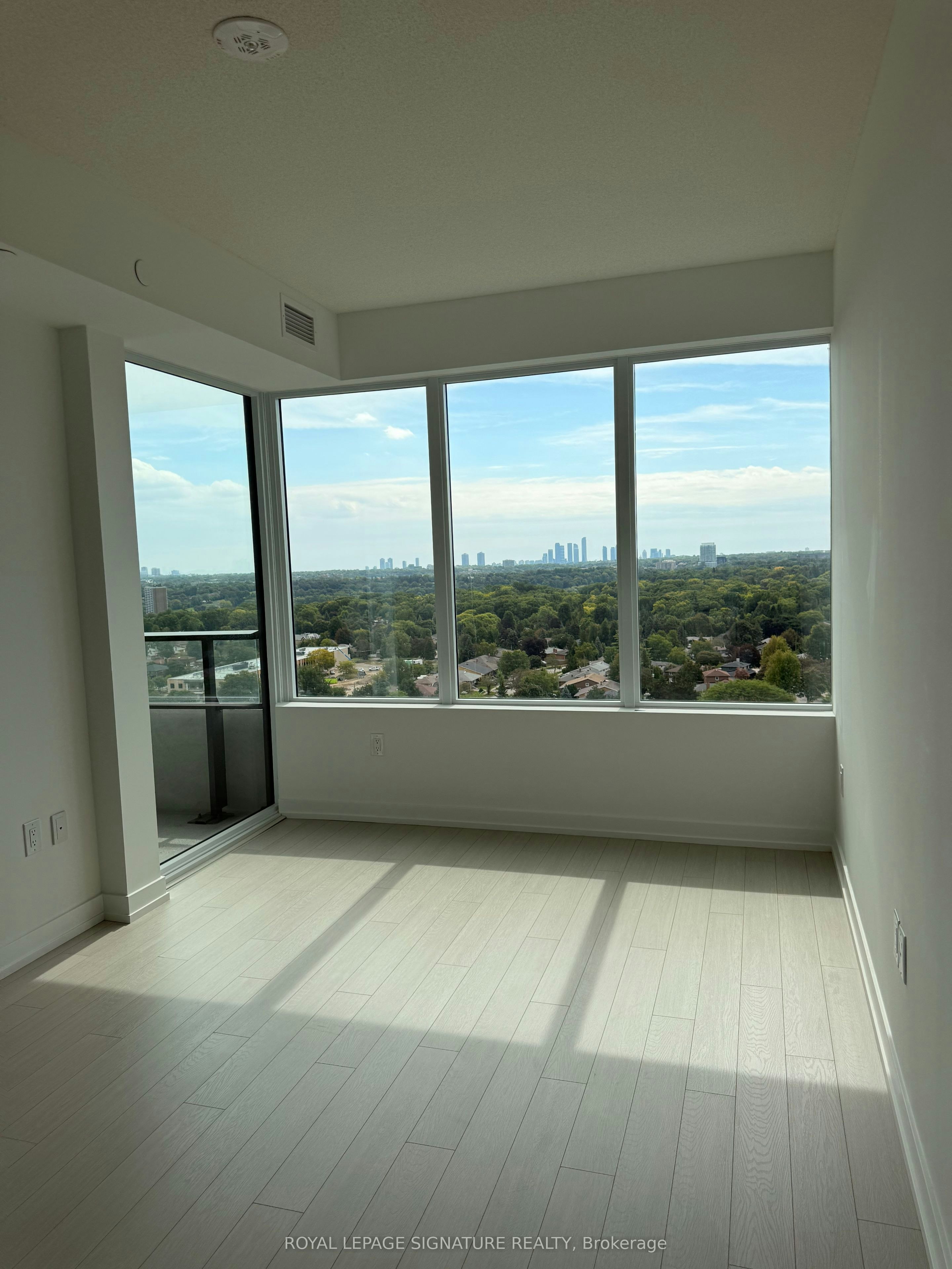 1613-4010 Eglinton Avenue, Toronto, ON, M9A 4M2 - 12