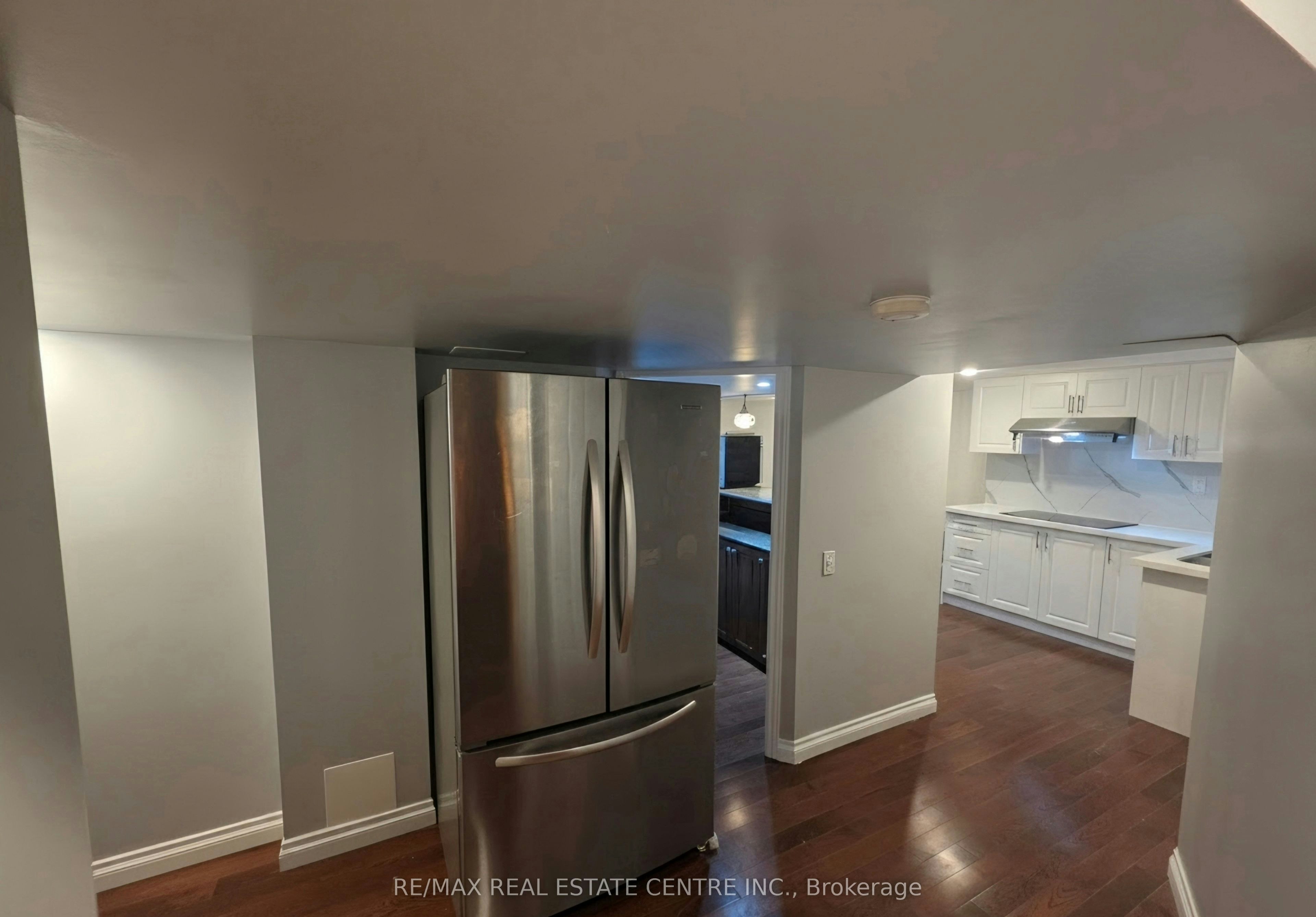 Lower-7063 Gillespie Lane, Mississauga, ON, L5W 1E8 - 3