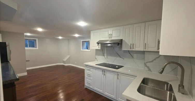 Lower-7063 Gillespie Lane, Mississauga, ON, L5W 1E8