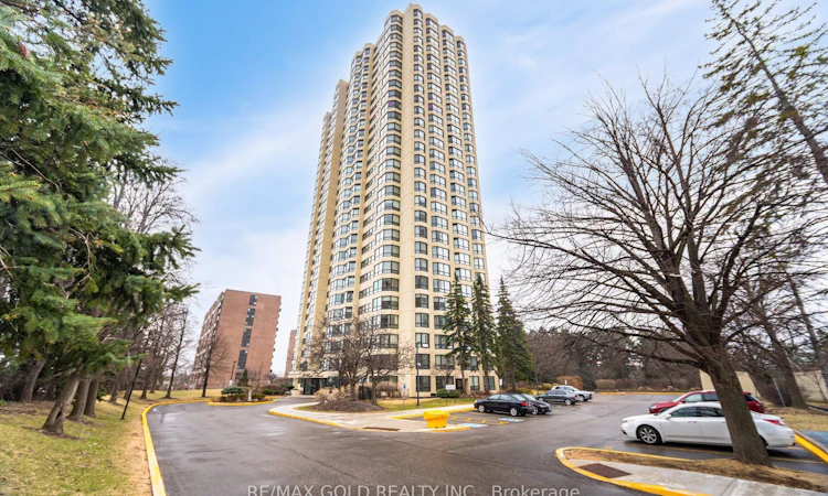 903-8 Lisa Street
