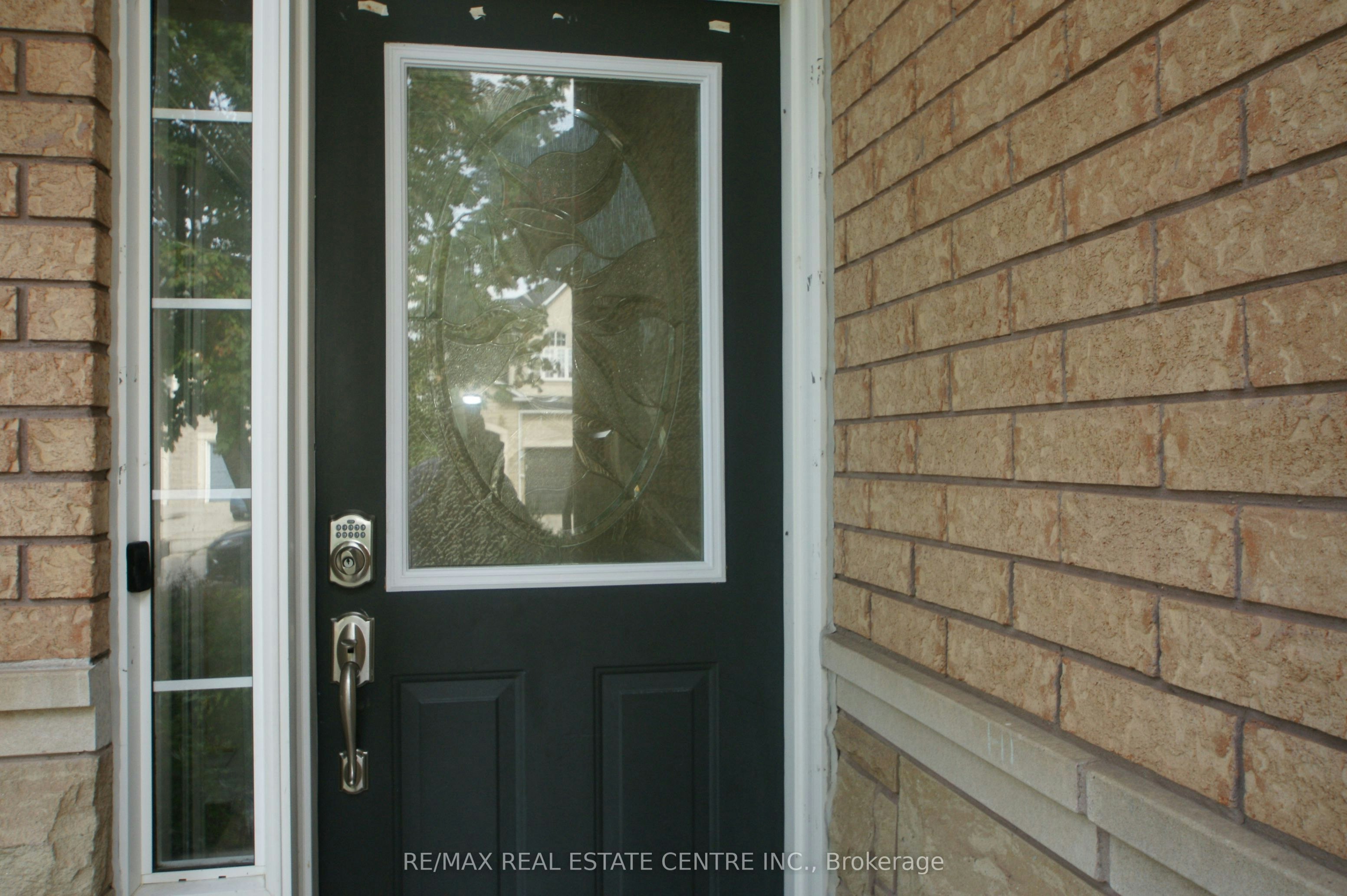 2441 Newcastle Crescent, Oakville, ON, L6M 4P9 - 2