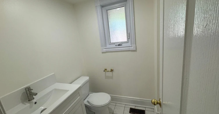 602 Lumberton Crescent, Mississauga, ON, L4Z 3Z6 - 2