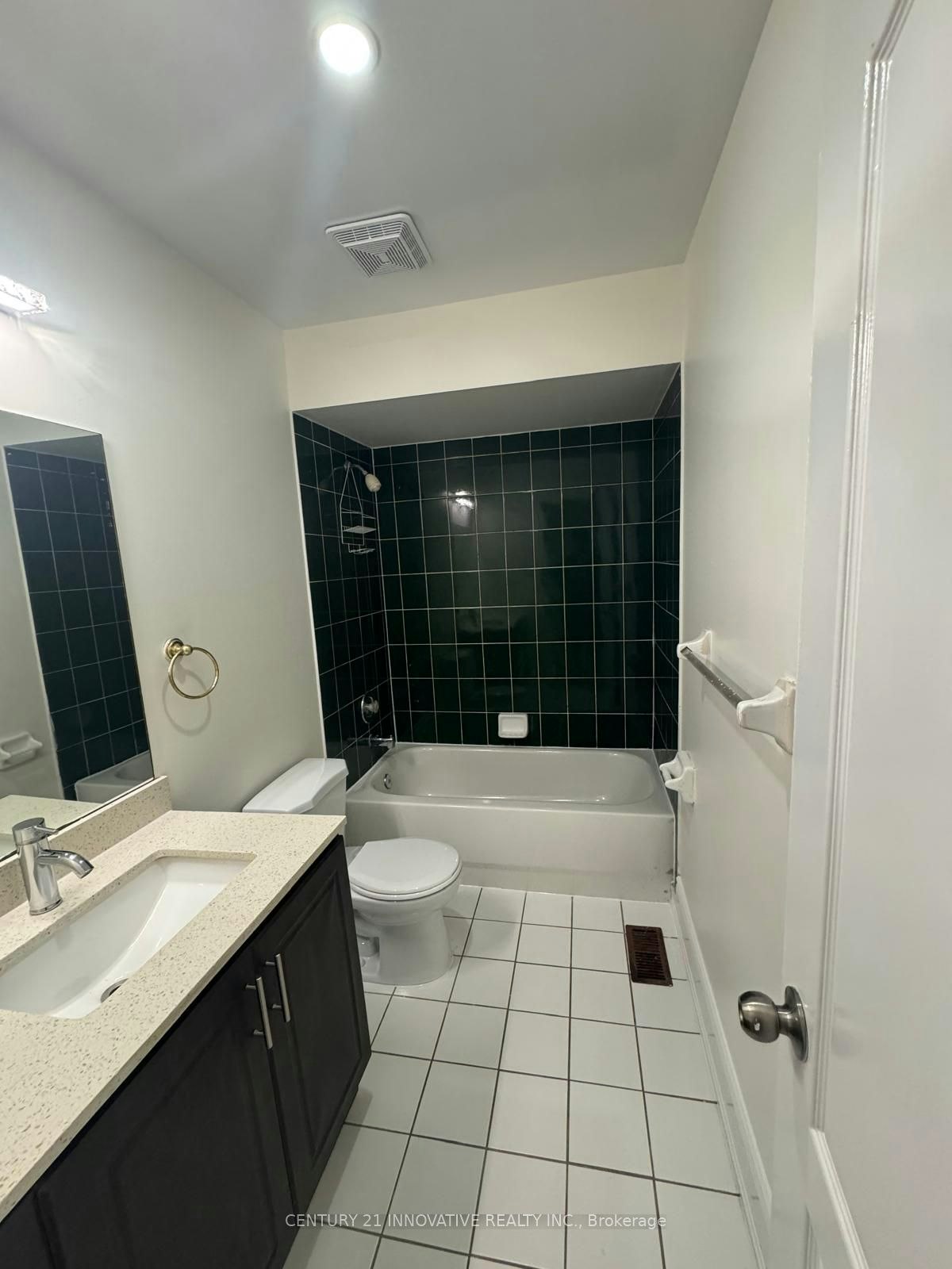 602 Lumberton Crescent, Mississauga, ON, L4Z 3Z6 - 3