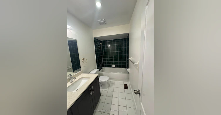 602 Lumberton Crescent, Mississauga, ON, L4Z 3Z6 - 3