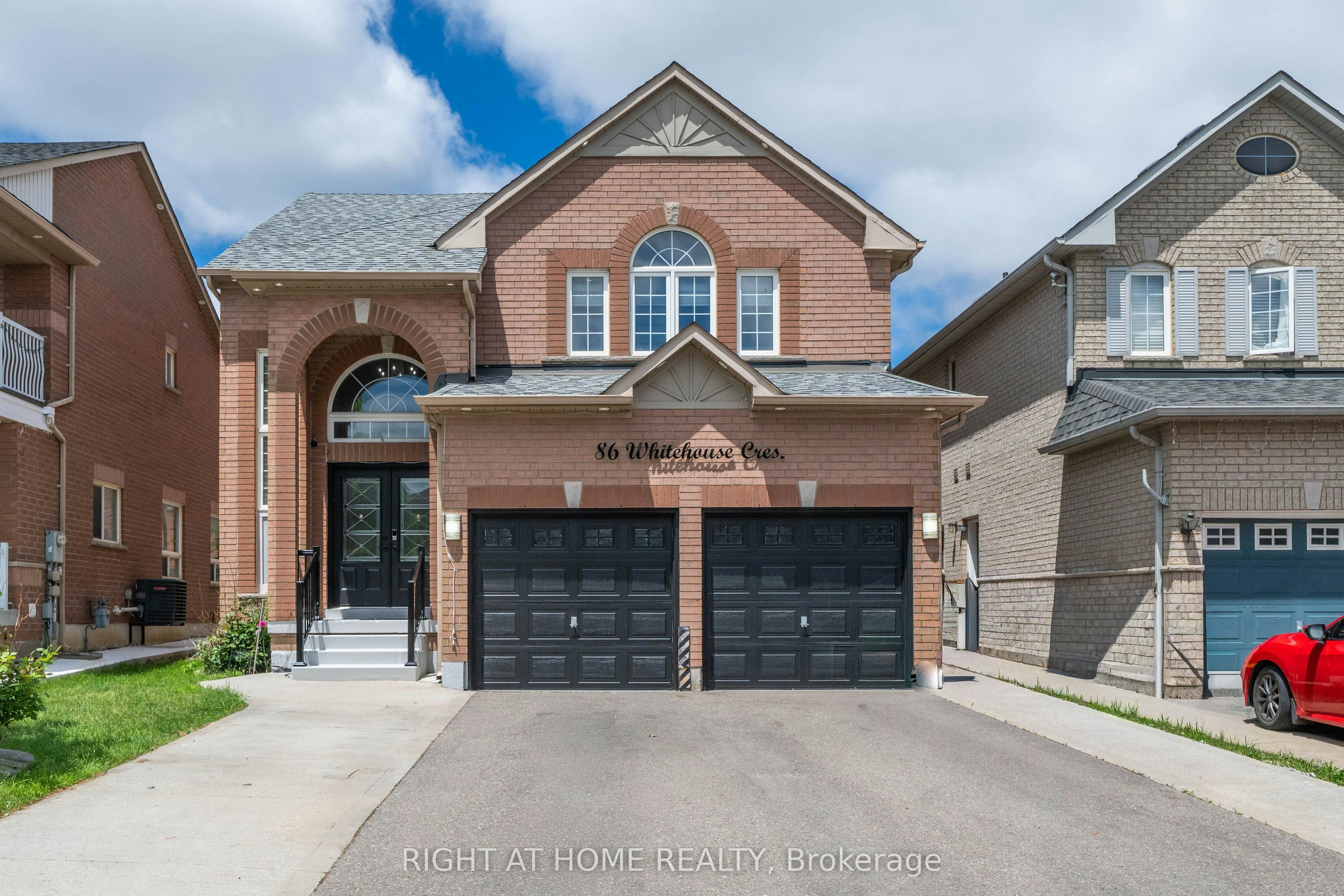 86 Whitehouse Crescent, Brampton, ON, L6P 1L6