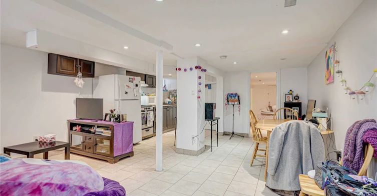 43 Marlee Avenue, Toronto, ON, M6E 3B1 - 3