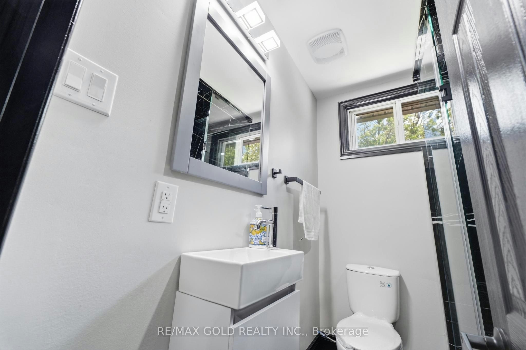 2702 Embleton Road, Brampton, ON, L6X 0E2 - 17