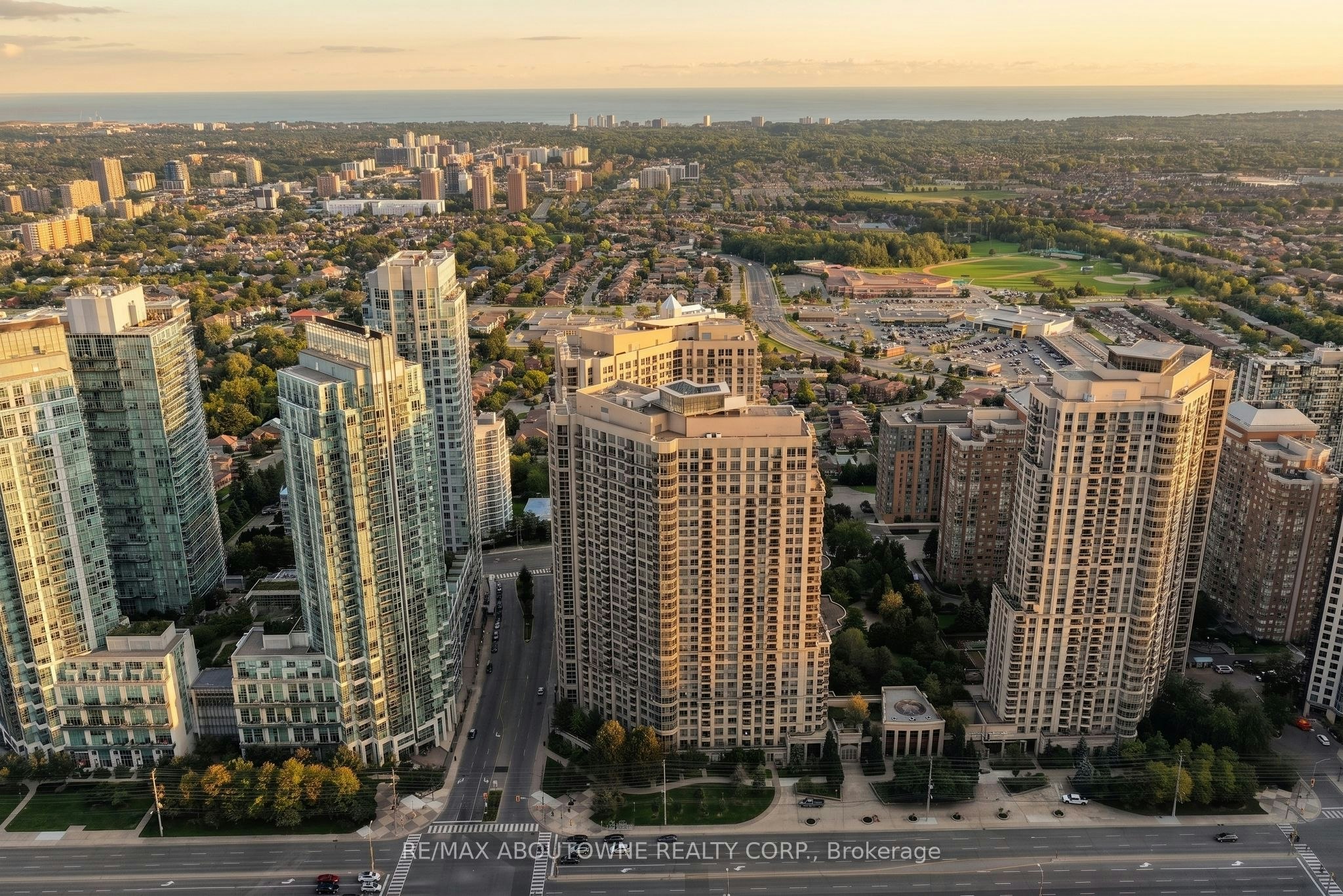 GPH25-3888 Duke Of York Boulevard, Mississauga, ON, L5B 4P5