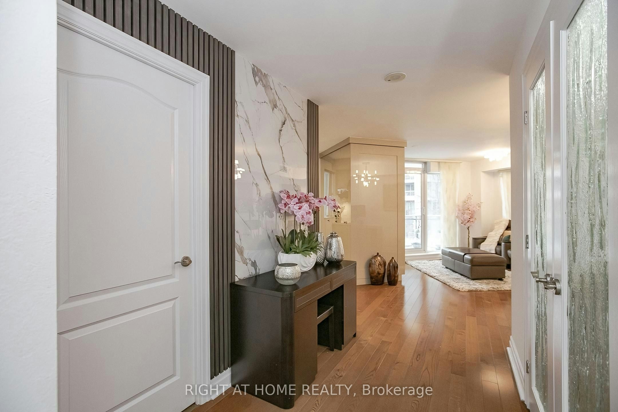217-2119 Lake Shore Boulevard W, Toronto, ON, M8V 4E8 - 9