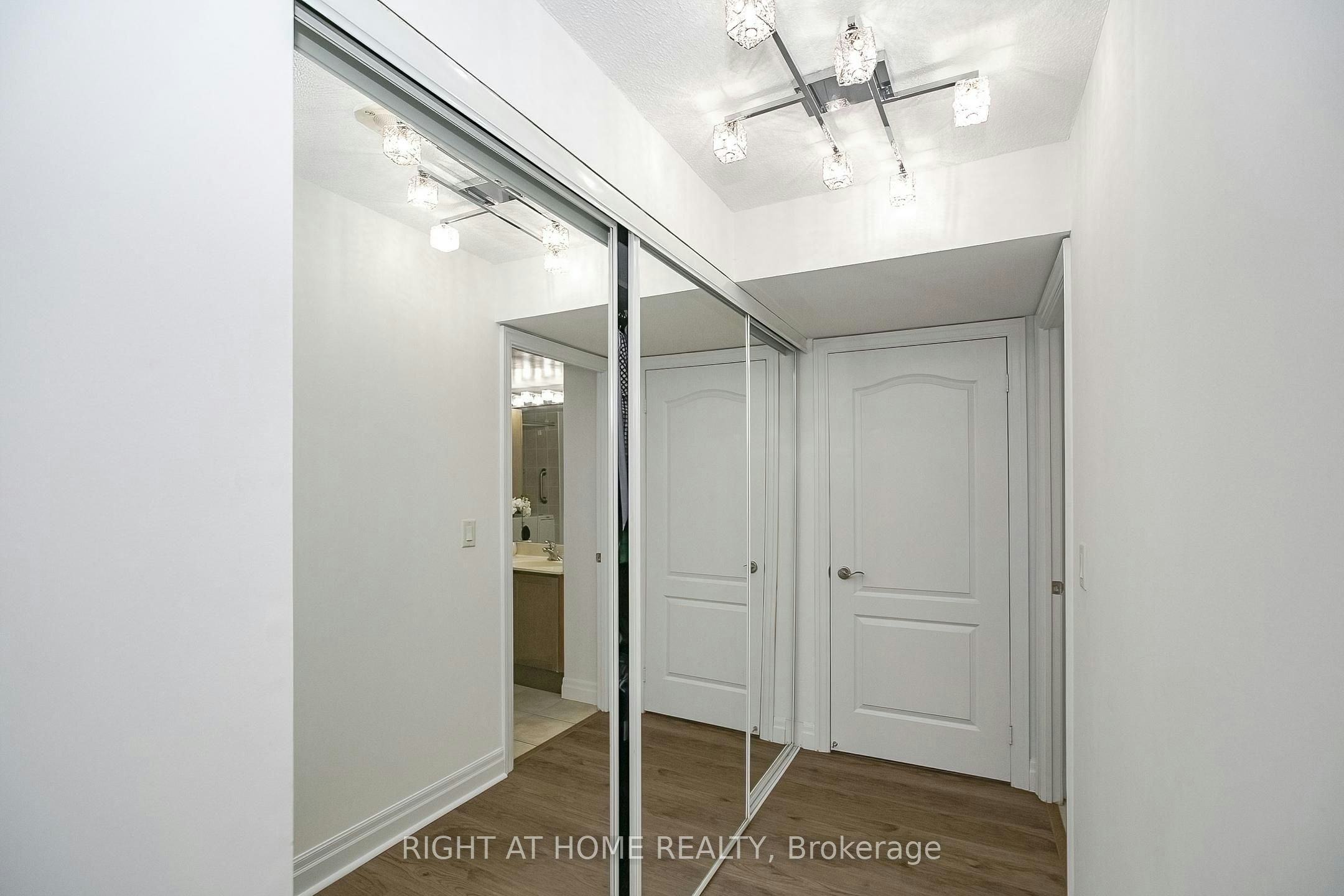 217-2119 Lake Shore Boulevard W, Toronto, ON, M8V 4E8 - 30