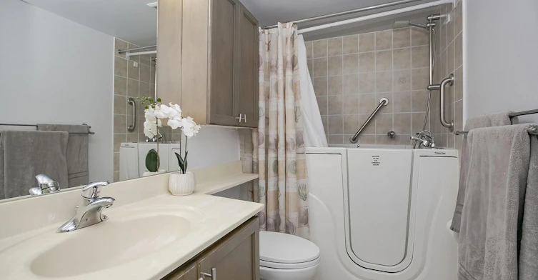217-2119 Lake Shore Boulevard W, Toronto, ON, M8V 4E8 - 31