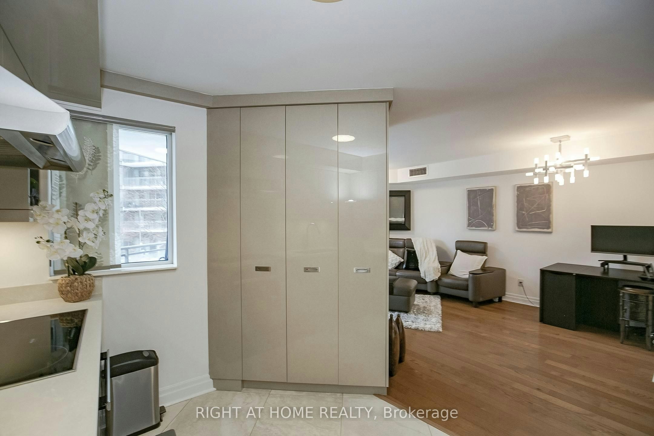 217-2119 Lake Shore Boulevard W, Toronto, ON, M8V 4E8 - 21