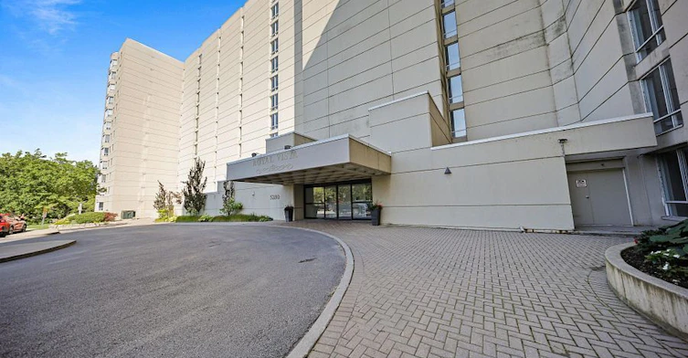 1105-5280 Lakeshore Road, Burlington, ON, L7L 5R1 - 6