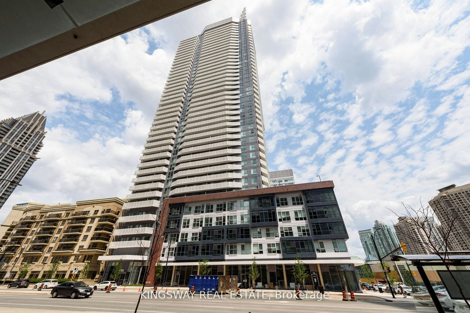 3203-4065 Confederation Parkway, Mississauga, ON, L5B 0L4 - 2
