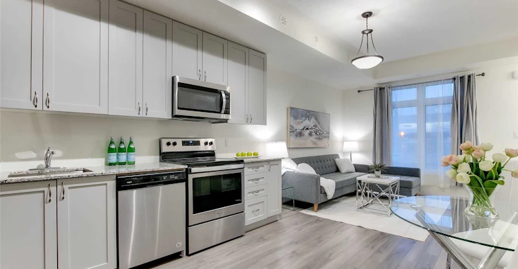 #5 Room 1-630 Rogers Road, Toronto, ON, M6M 0B4 - 17